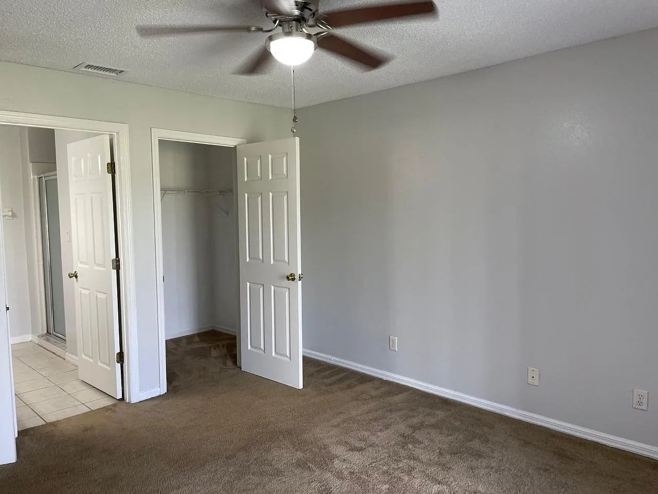 3 bed, 1136 sqft, $1,850 — Photo 4
