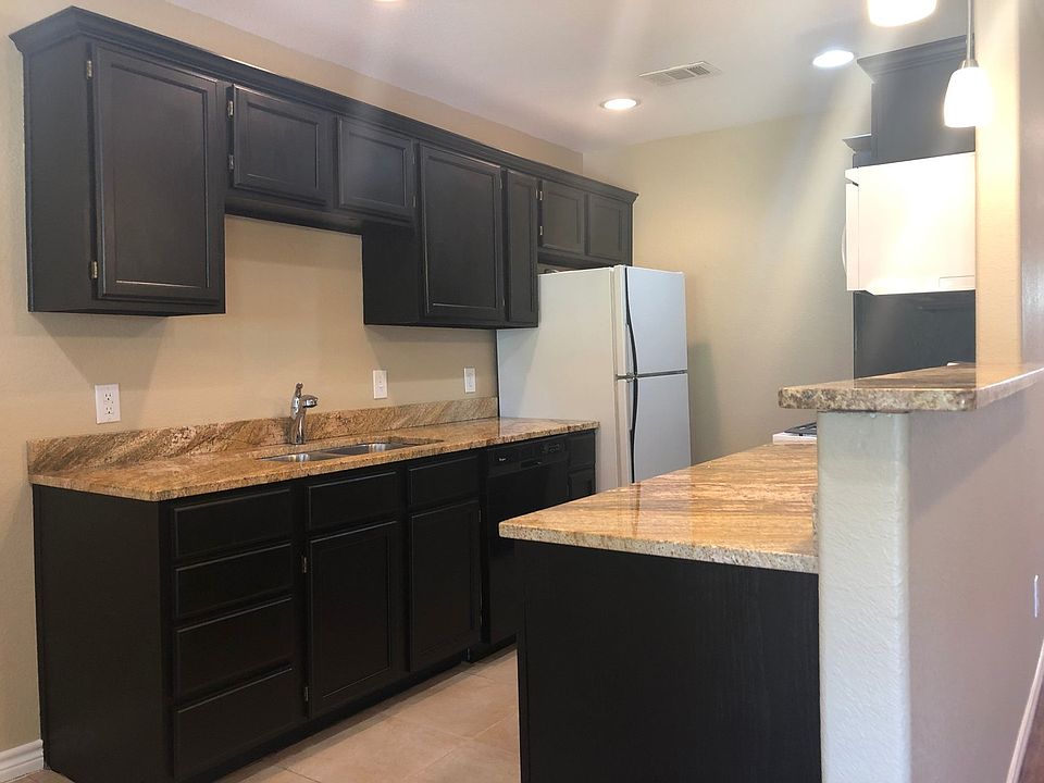 1st image of 53242 Glacier St