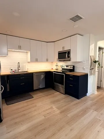 16 Cedar St — Photo 6