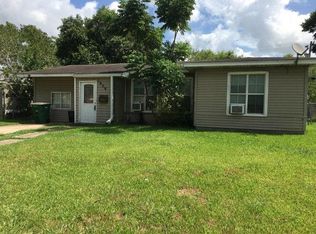 1606 Travis Ave, Victoria, TX 77901