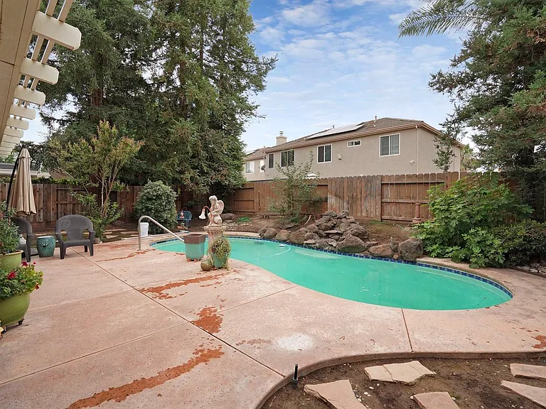 549 Glenbriar Cir — Photo 27