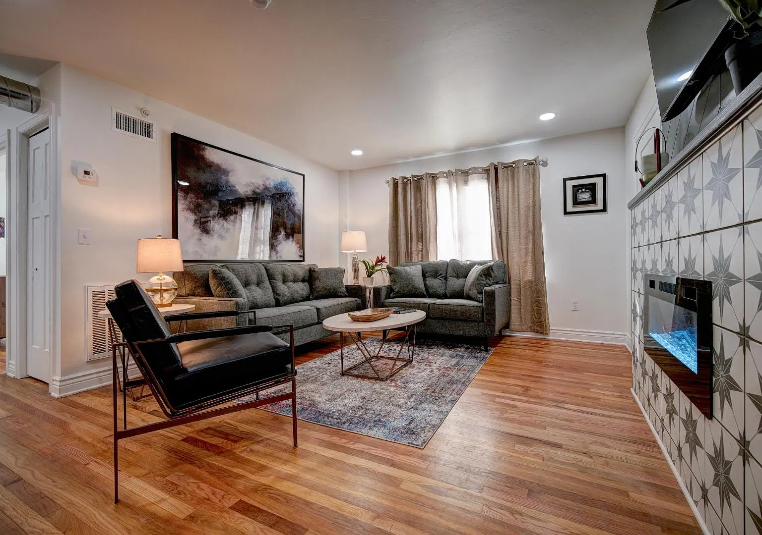922 Maple Avenue - Unit 5 — Photo 1
