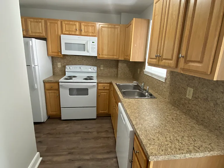 123 Porter Ave #2 — Photo 5