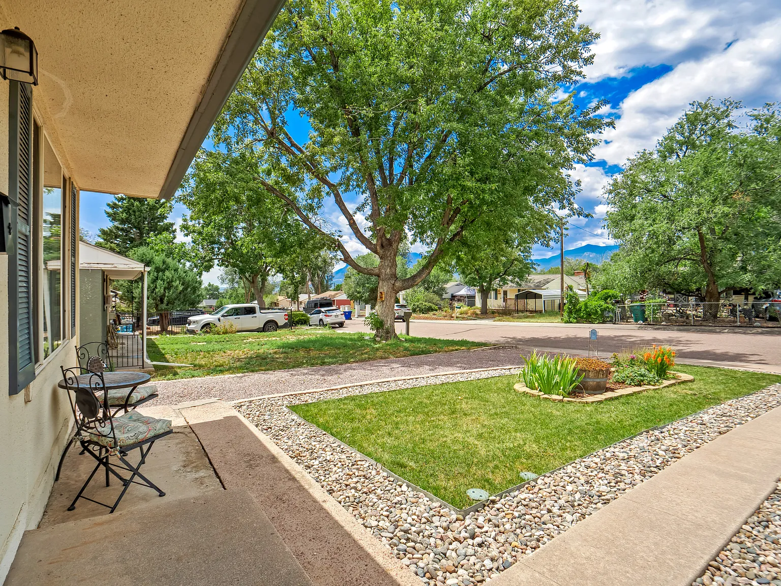 2 bed, 666 sqft, $1,700 — Photo 3