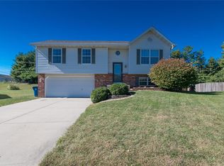 78 Arbor Spgs, Troy, IL 62294