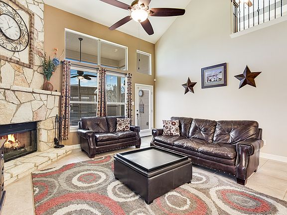 4th image of 4533 Monterosa Ln