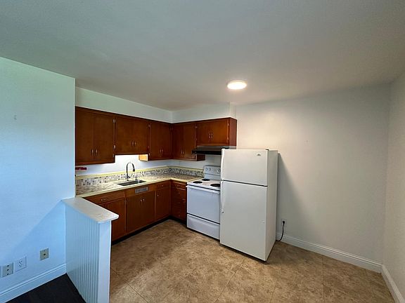 3rd image of 416 Central Ave APT 3