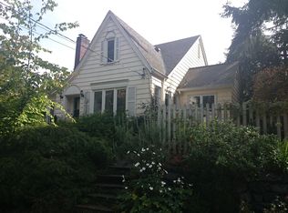 2055 Interlaken Pl E, Seattle, WA 98112