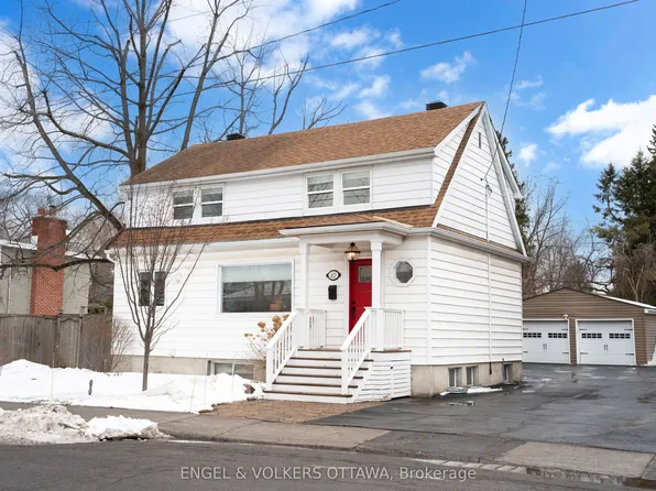 42 Anna Ave, Ottawa, ON K1Z 7T4