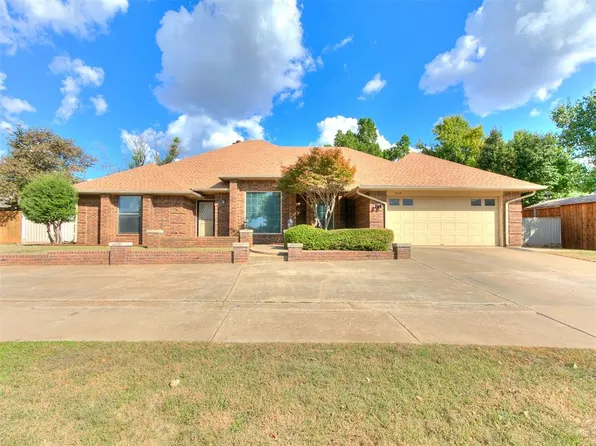 709 Hamlet Ln, Yukon, OK 73099