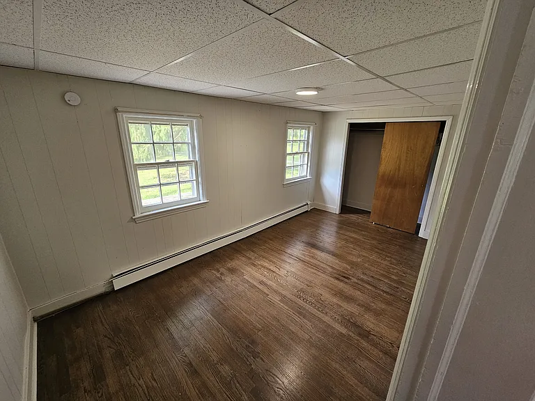 School House Ln — Photo 6