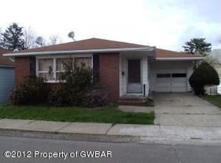 51 Saint John St, Plains, PA 18705