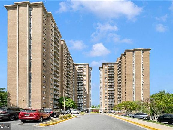 3rd image of 1836 Metzerott Rd APT 1524