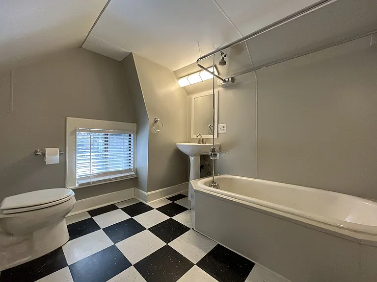 416 SE 32nd Ave — Photo 36