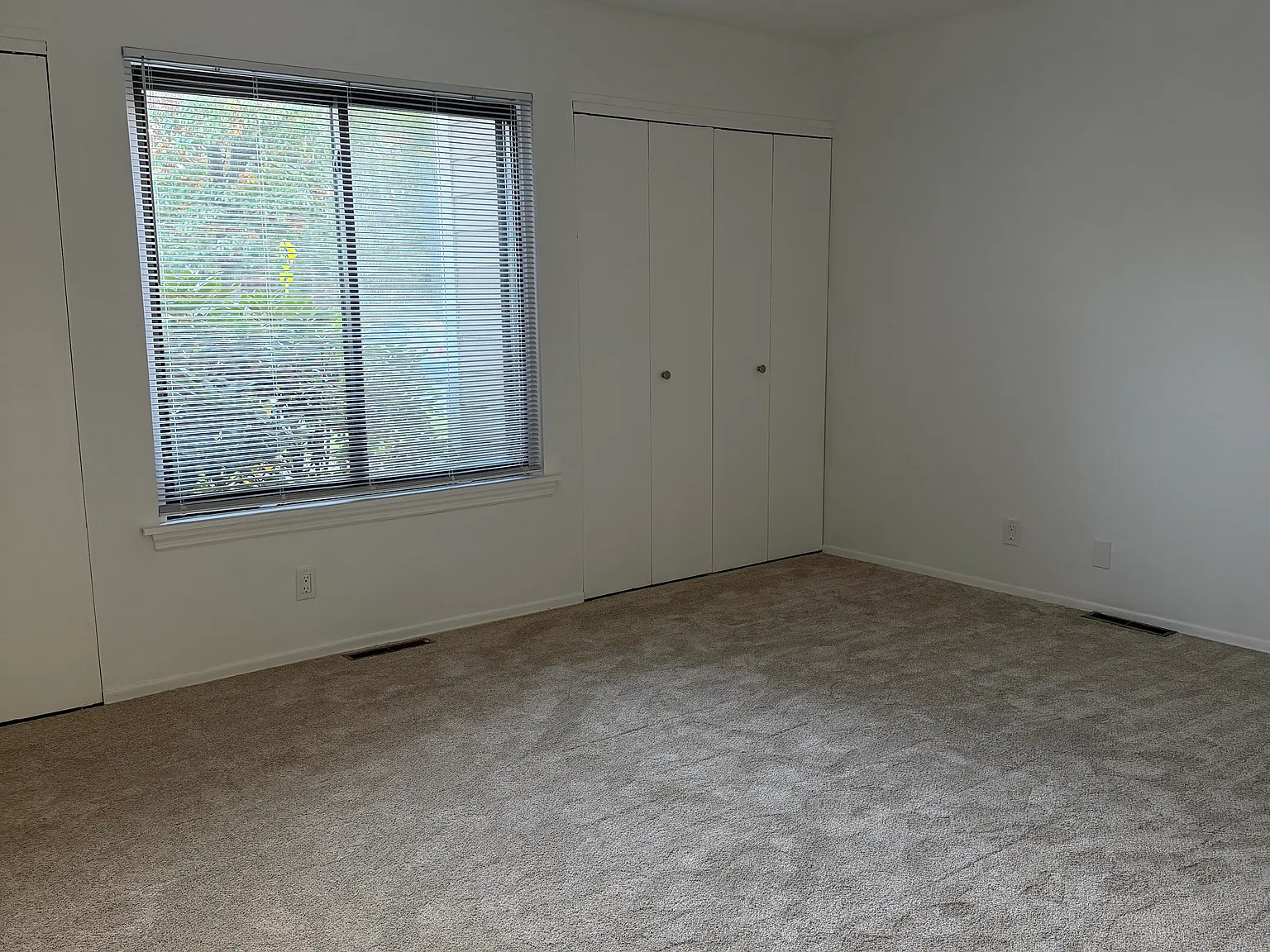 1 bed, 920 sqft, $2,700 — Photo 4