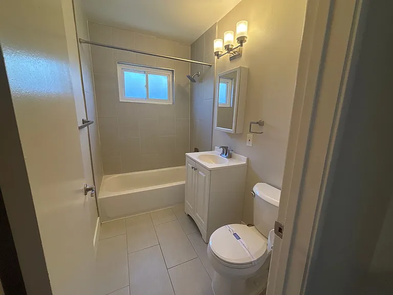2713 and 2721 T Street, Sacramento — Photo 35