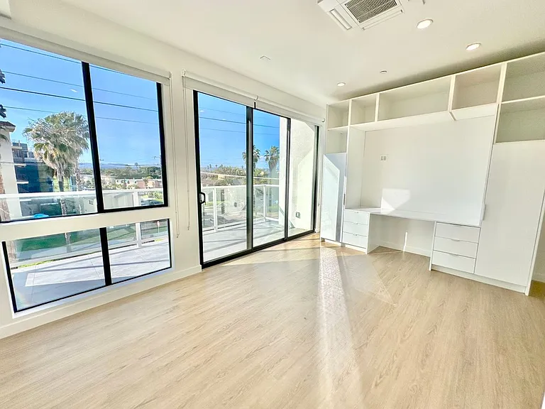 11500 Culver Blvd — Photo 21