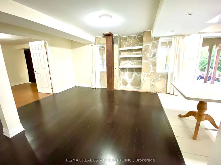 65 Stoneylake Ave — Photo 4