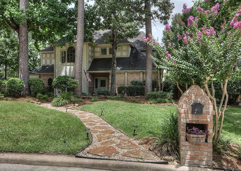1st image of 19907 Pine Wind Dr