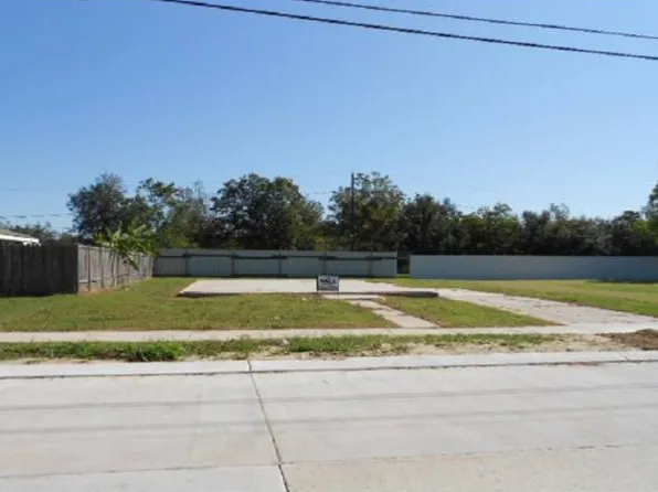 1829 Heights Dr, Saint Bernard, LA 70085