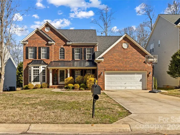 198 Winterbell Dr, Mooresville, NC 28115