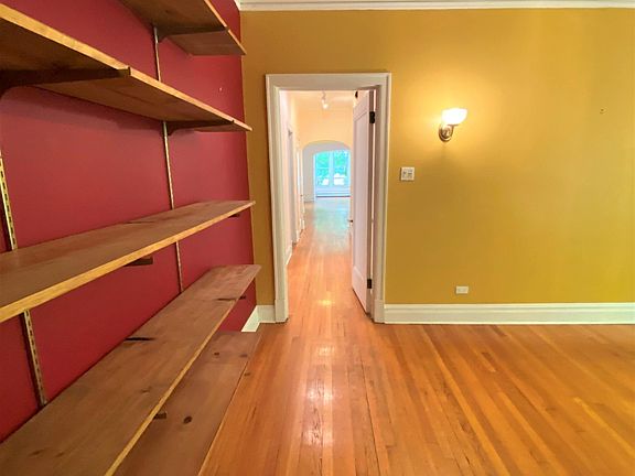 5th image of 6314 N Lakewood Ave #1