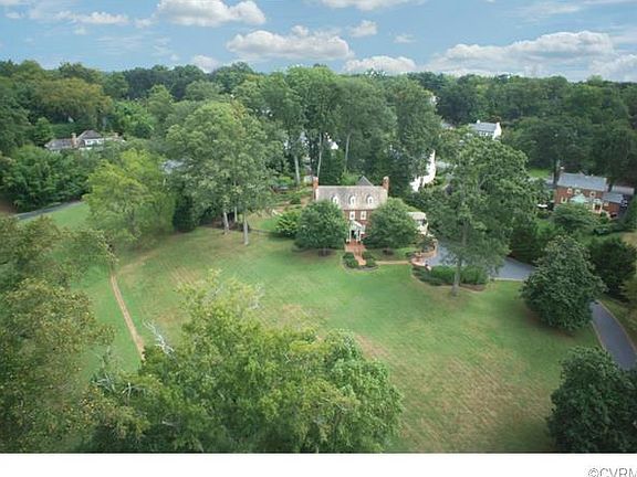 3rd image of 101 Kennondale Ln