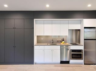 18 8th St #306, Providence, RI 02906