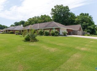 130 Foxridge Dr, Harvest, AL 35749