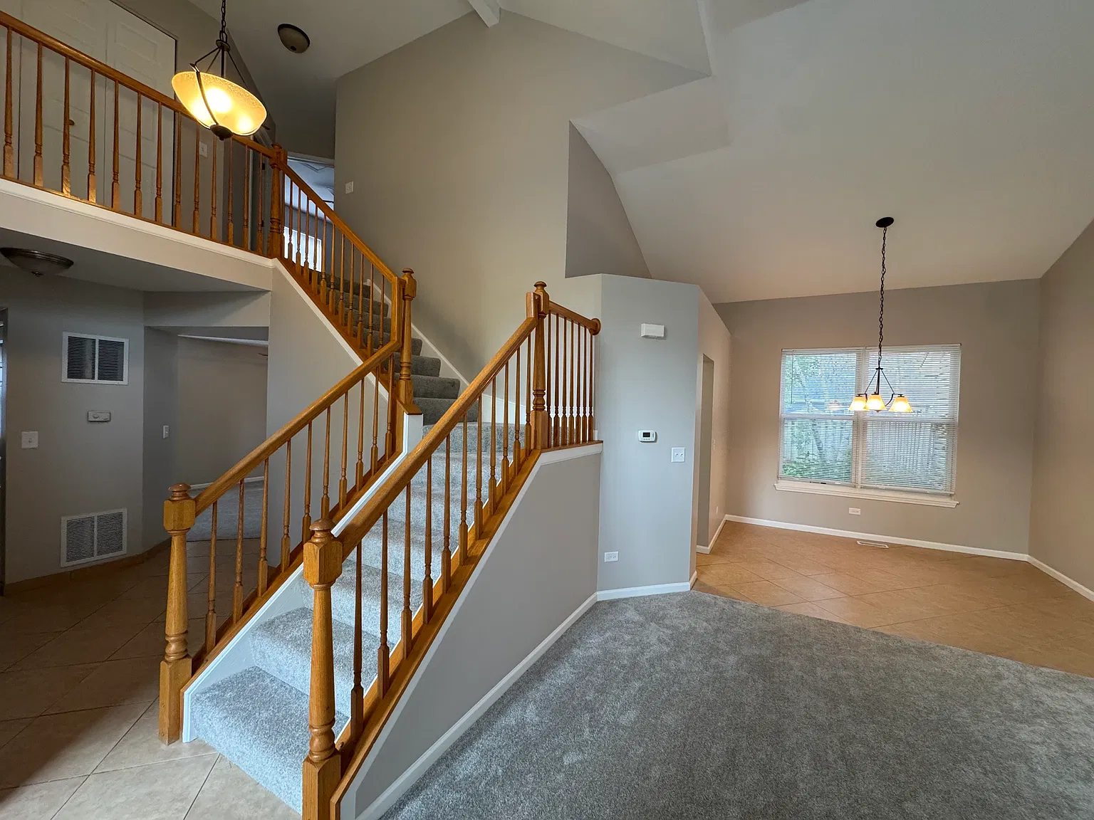 3 bed, 2.5 bath, 1672 sqft, $2,900 — Photo 2