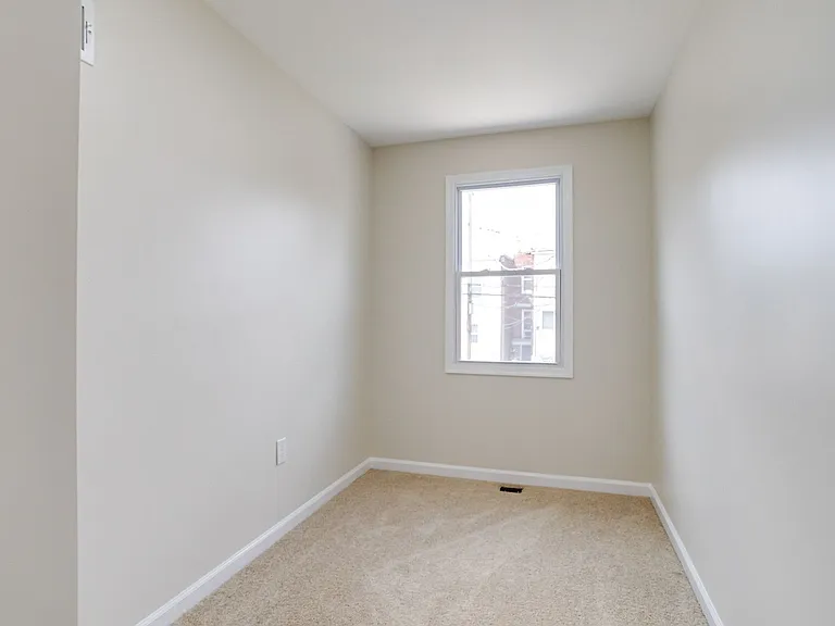 2702 Beryl Ave — Photo 14