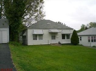 7719 Horatio Dr, Saint Louis, MO 63121