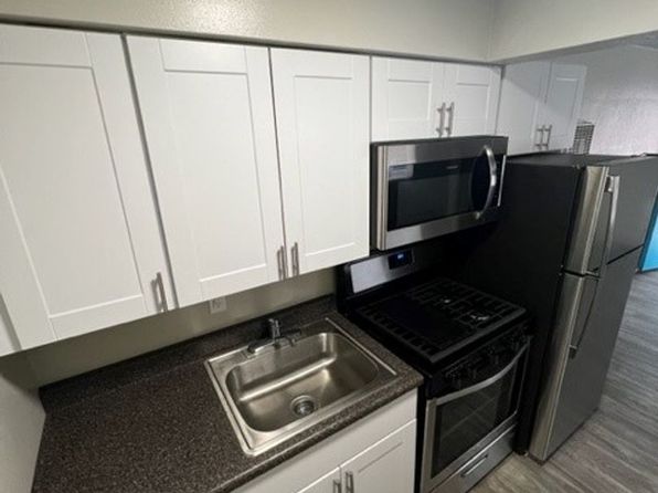 61 S Park St APT 8