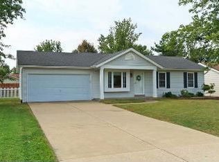 17 Shepherd Knoll Dr, Saint Peters, MO 63376