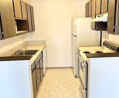 Westlakes Apartments — Photo 23