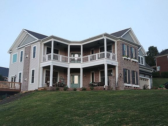 Stacked porches