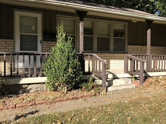 3rd image of 4918 Rowland Ave