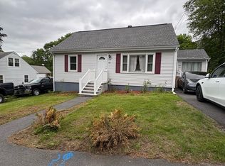 643 Beacon St, Lowell, MA 01850