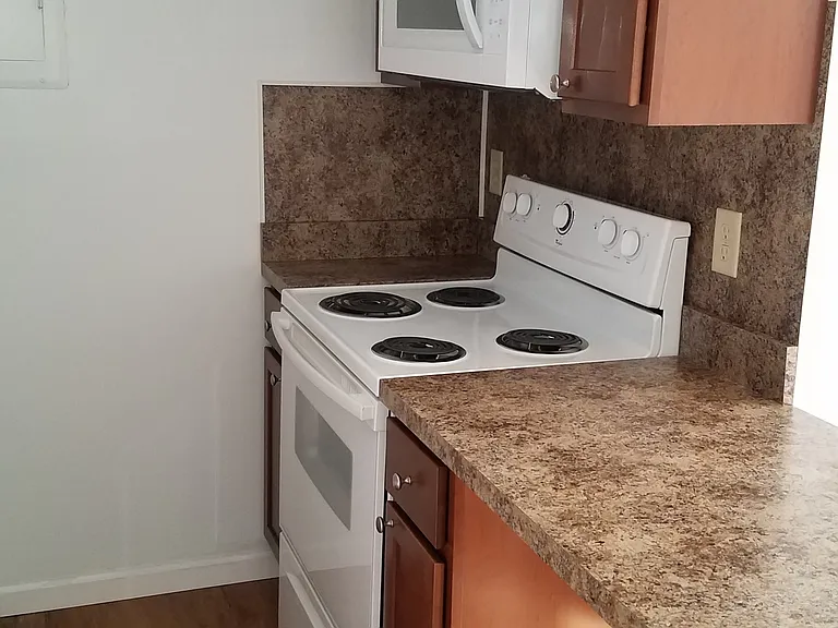 4215 Sussex Dr #6 — Photo 11