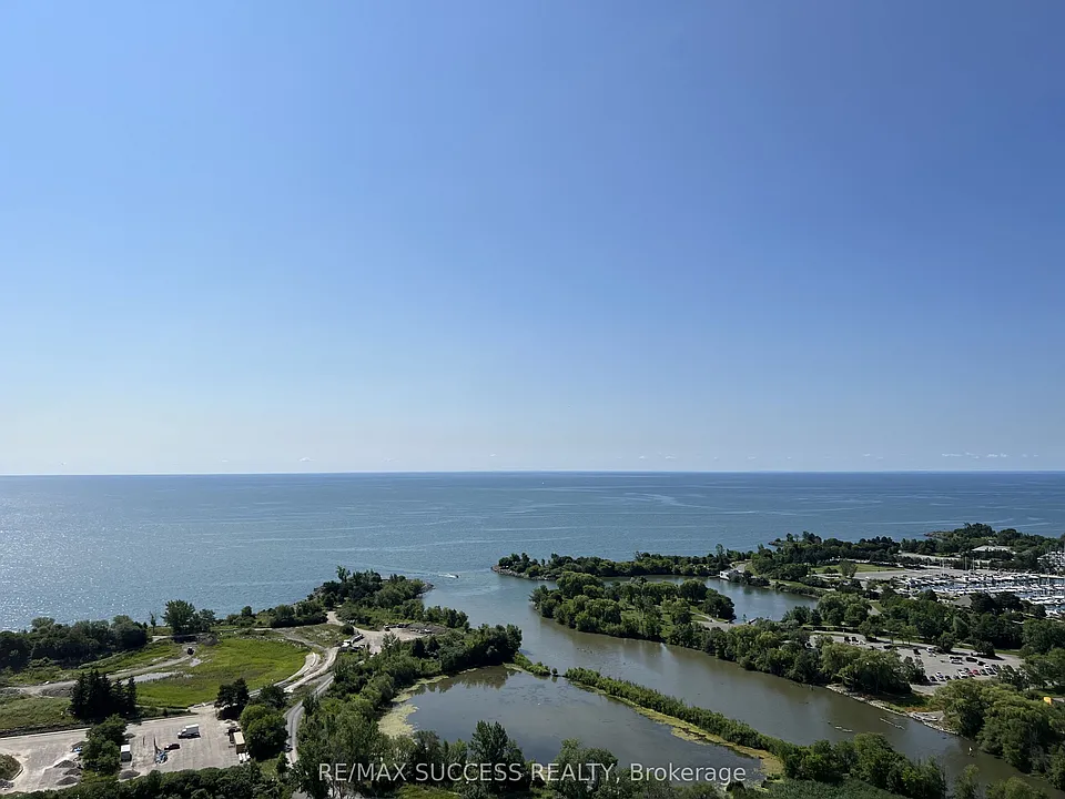 30 Shore Breeze Dr #2617