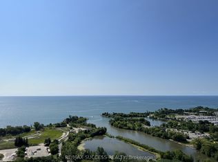 30 Shore Breeze Dr #2617, Toronto, ON M8V0J1