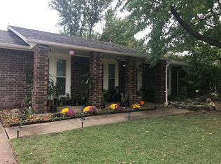 1217 S Maple Pl, Broken Arrow, OK 74012