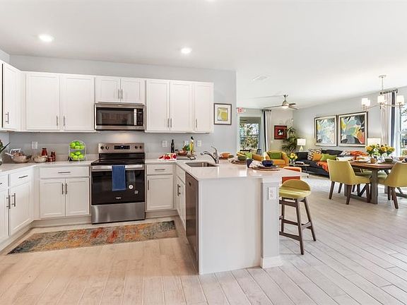 4th image of 16345 Bridle Ridge St