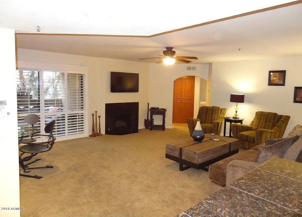 2 bed, 1248 sqft, $3,200 — Photo 3