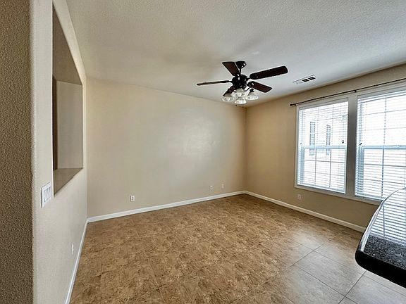 4th image of 4404 Chancery Ln #4404