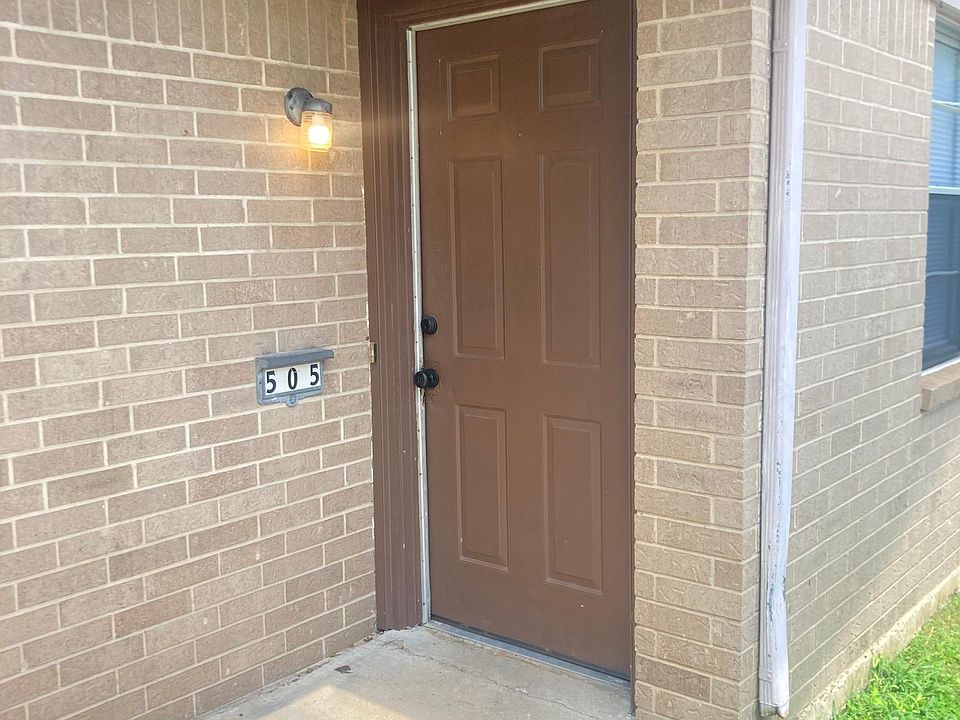 1st image of 505 Birch Dr