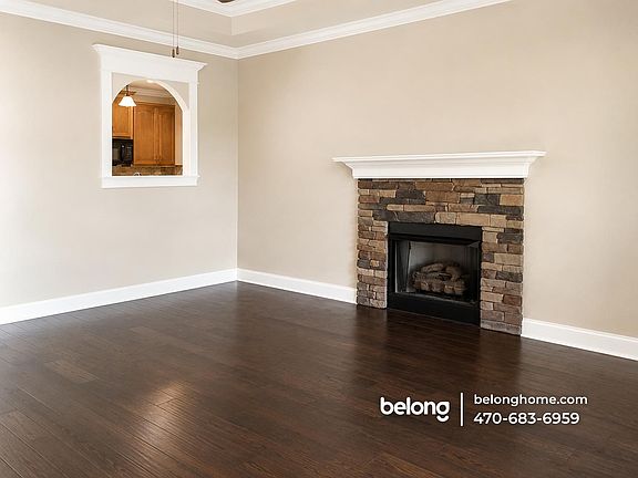 2nd image of 312 Loneoak Trl