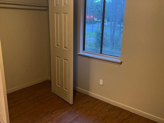 4th image of 2601 Cole St #7be7ac303