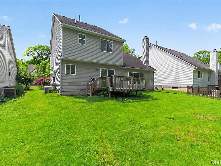 3457 Ashburnam Rd — Photo 44