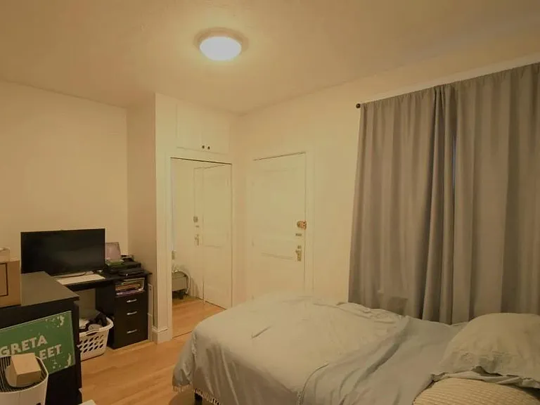 75 Thatcher St #2O2 — Photo 6